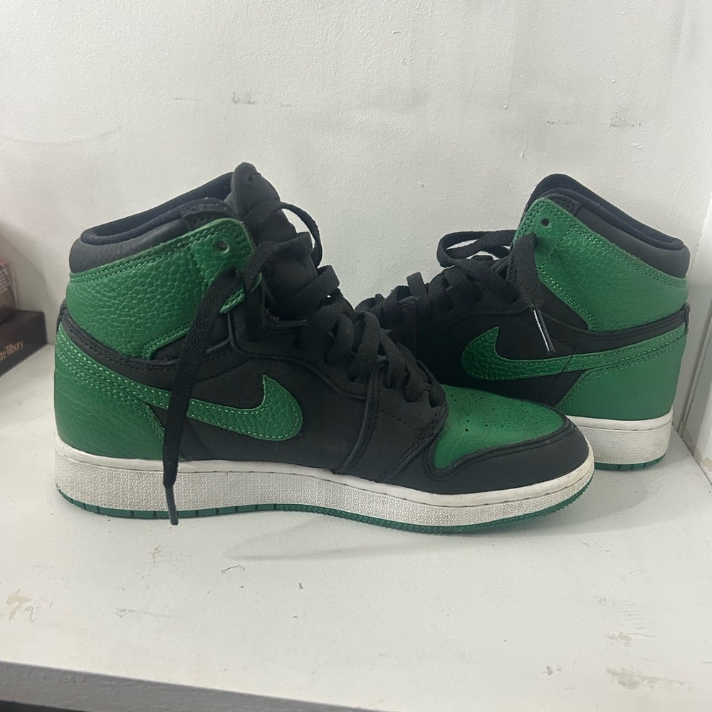 Pine Green 1s
